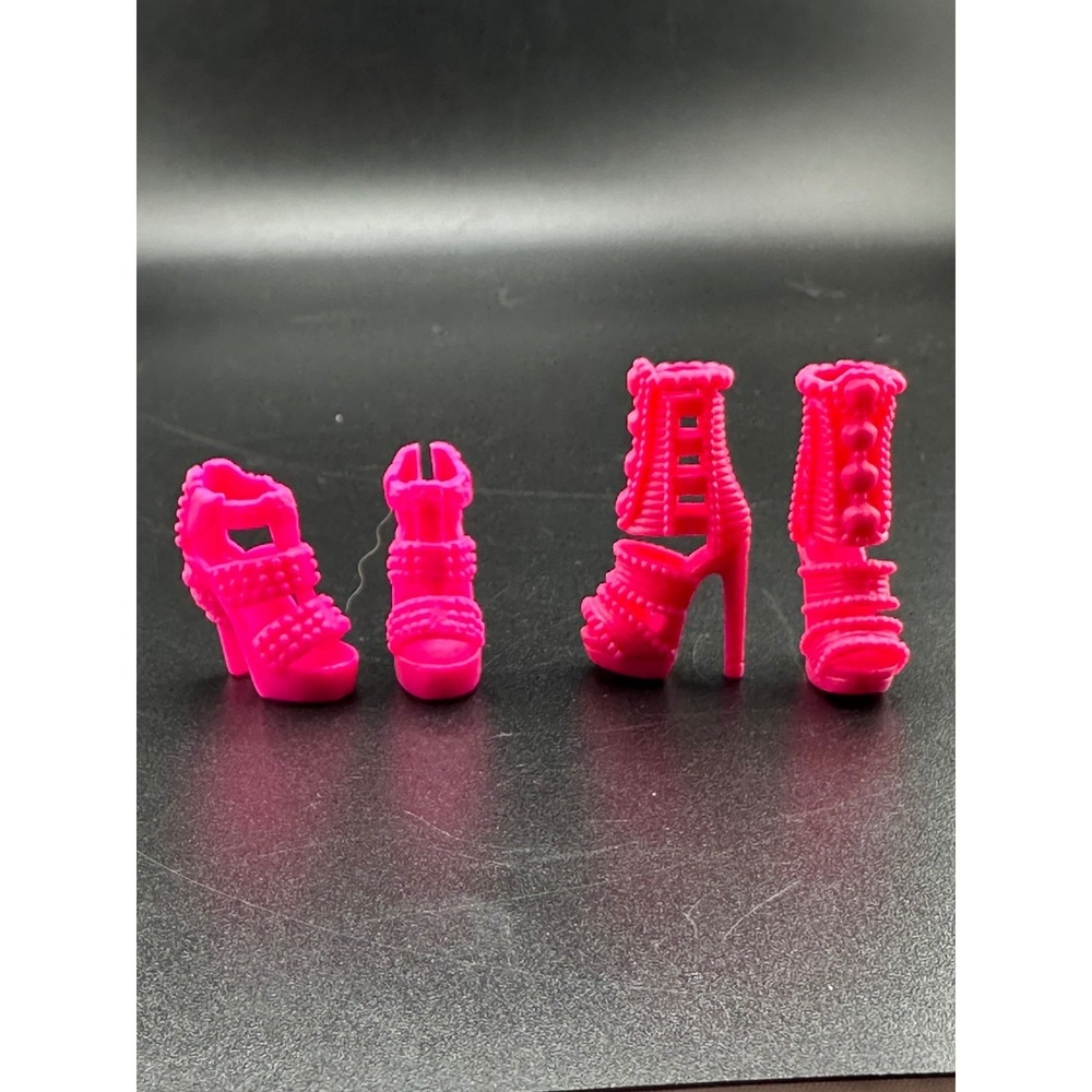 2 pairs Barbie Mattel Y2K Fashionistas Hot pink strappy stiletto heels